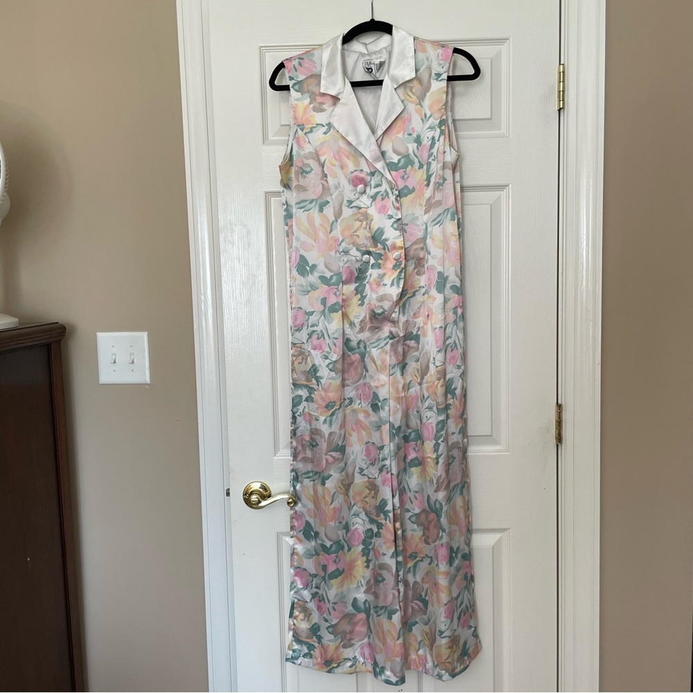 Vintage silky floral double breasted jumpsuit, Five to Nine Vanity Fair, size M